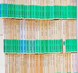 カバー付きの岩波文庫を3000冊出張買取致しました(愛知県新城市)